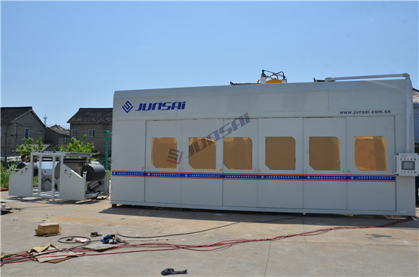 想看吸塑裁切一體機？來駿精賽雅式展！